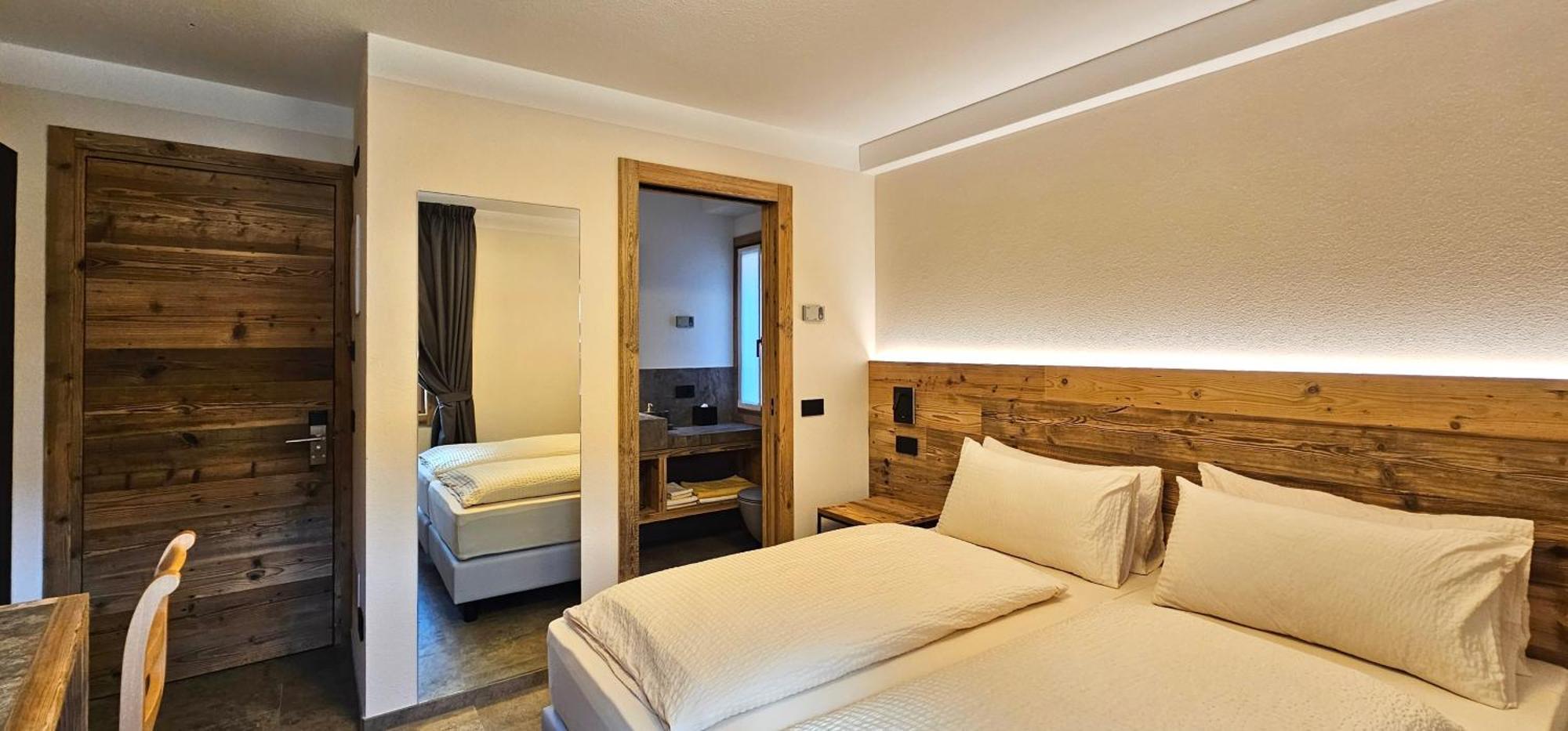 Albergo Alpenrose Ливиньо Экстерьер фото